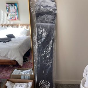 White Claw snowboard